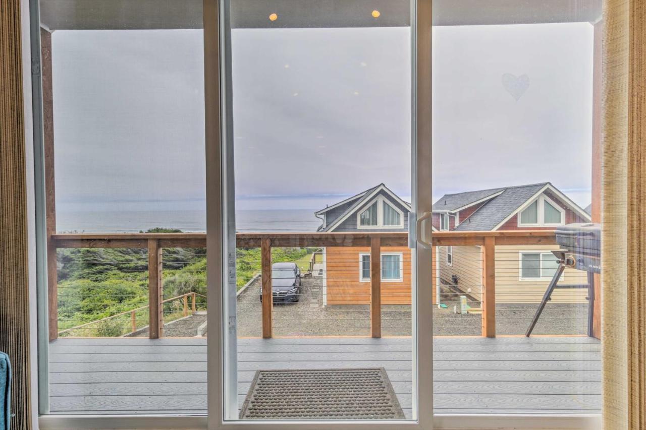 Chic Beachfront Abode With Balcony And Beach Access! Yachats Exterior foto