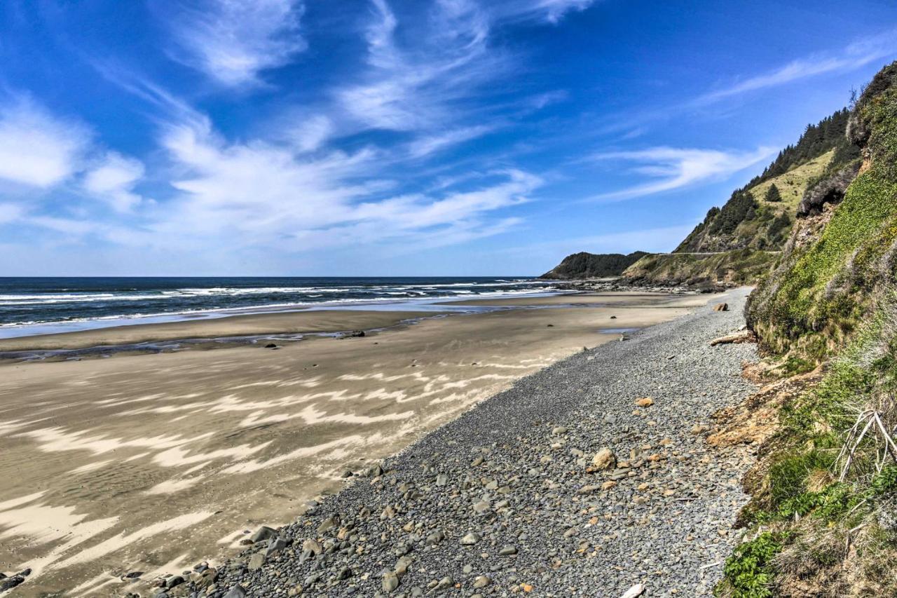Chic Beachfront Abode With Balcony And Beach Access! Yachats Exterior foto